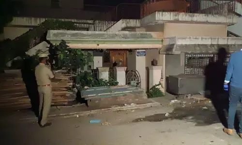 ಚಿತ್ರದುರ್ಗ: ಪಾಳುಬಿದ್ದ ಮನೆಯೊಂದರಲ್ಲಿ ಒಂದೇ ಕುಟುಂಬದ ಐವರ ಅಸ್ಥಿಪಂಜರ ಪತ್ತೆ