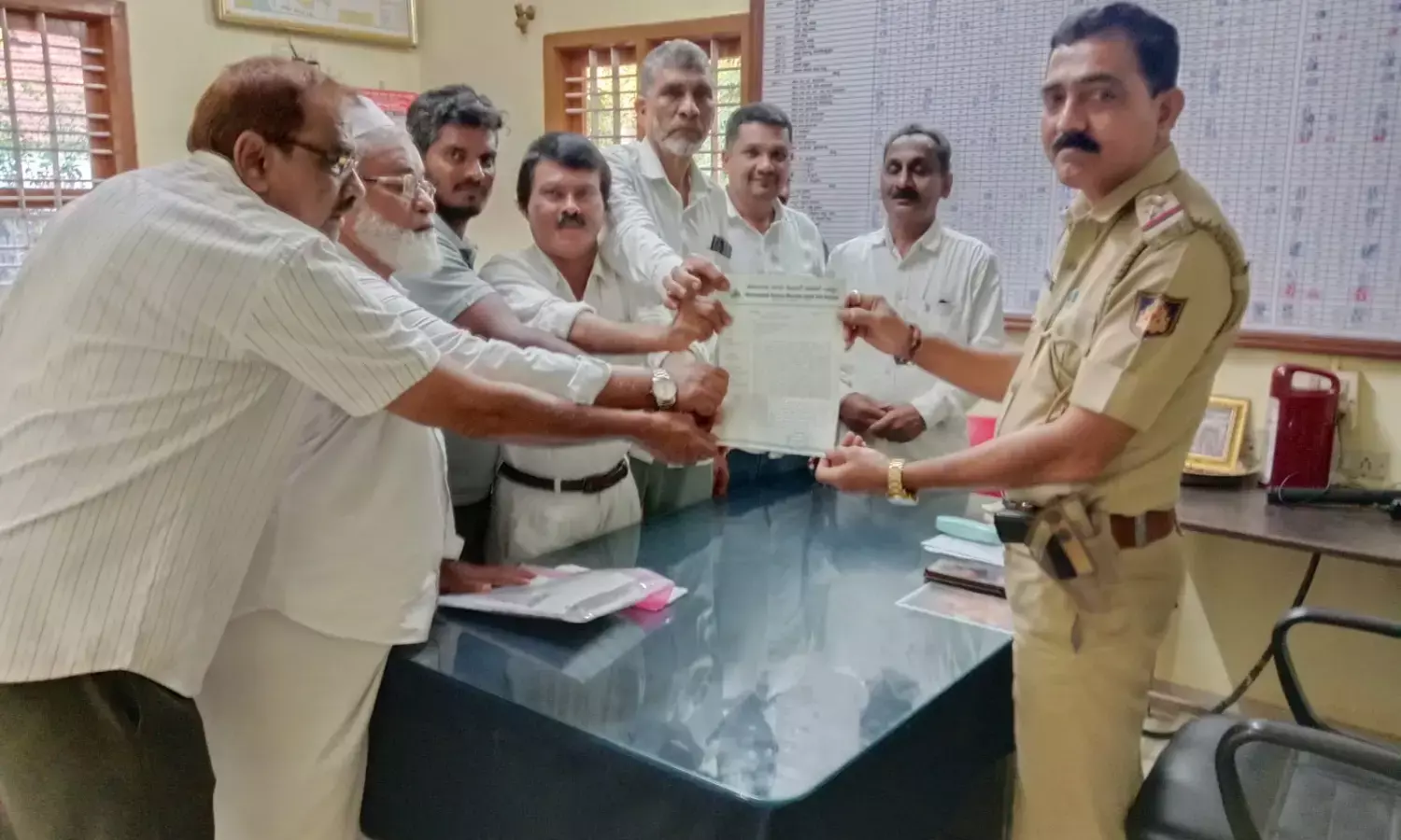 ಕಲ್ಲಡ್ಕ ಪ್ರಭಾಕರ್ ಭಟ್ ವಿರುದ್ಧ ಹಳೆಯಂಗಡಿ ವಲಯ ಮುಸ್ಲಿಮ್ ಜಮಾಅತ್ ಒಕ್ಕೂಟದಿಂದ ದೂರು ದಾಖಲು