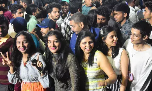 PHOTOS|  ಹೊಸ ವರ್ಷದ ಸ್ವಾಗತ ಕೋರಲು ಸಜ್ಜಾದ ಬೆಂಗಳೂರು