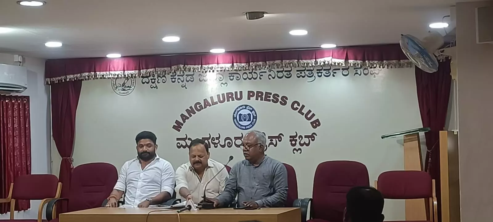 ಗಣರಾಜ್ಯೋತ್ಸವದಲ್ಲಿ ವಿಂಟೇಜ್ ಕಾರು-ಬೈಕುಗಳ ಪ್ರದರ್ಶನ