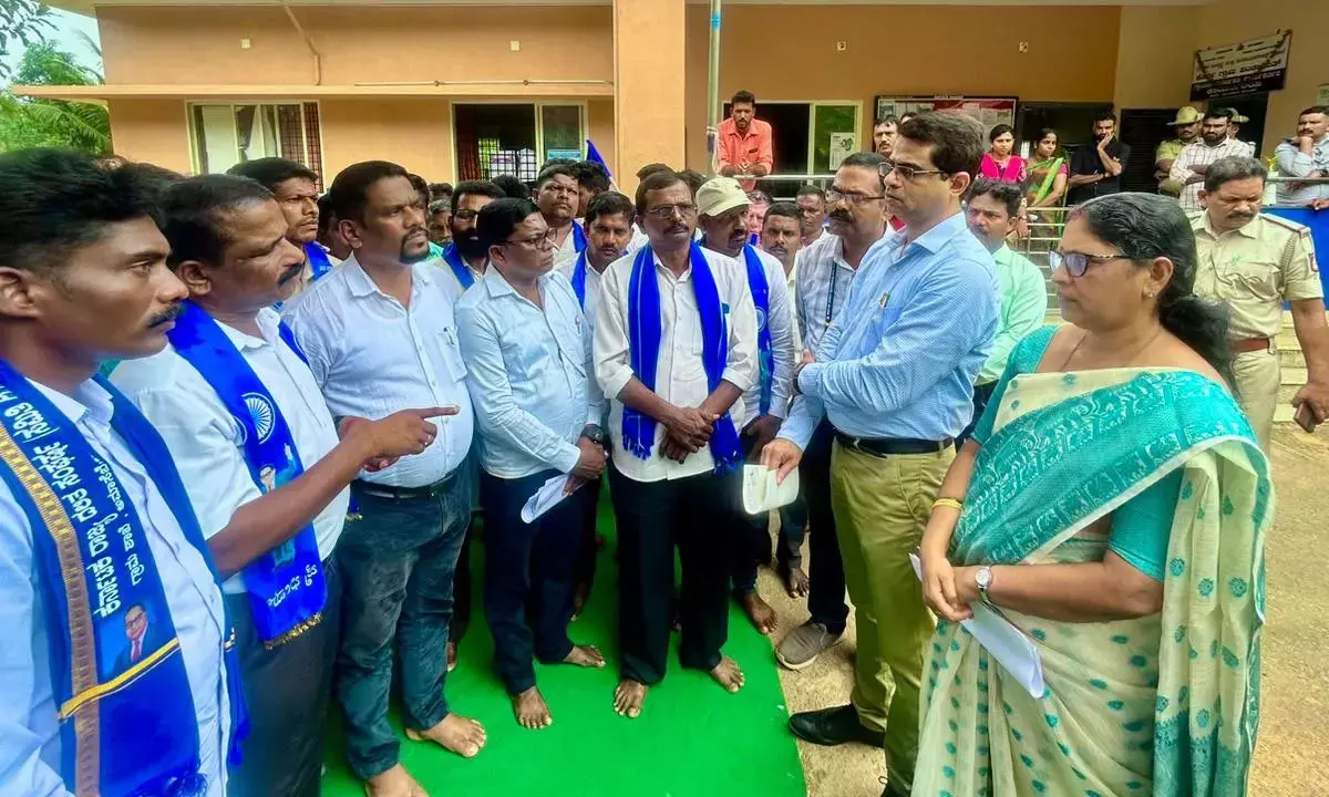 ಕೊರ್ಗಿ ಗ್ರಾಪಂ ವ್ಯಾಪ್ತಿಯಲ್ಲಿ ಉಳಿಗಮಾನ್ಯ ಪದ್ಧತಿ, ಪಾಳೆಗಾರಿಕೆ ಜೀವಂತ: ಮಂಜುನಾಥ ಗಿಳಿಯಾರು