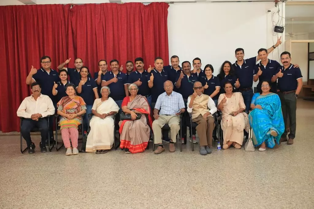 ಮಂಗಳೂರು: ರೋಶನಿ ನಿಲಯದ ಎಂ.ಎಸ್.ಡಬ್ಲ್ಯು. 1999ನೇ ಬ್ಯಾಚ್ ನ ಸ್ನೇಹ ಸಮ್ಮಿಲನ ಮಂಗಳೂರು: ರೋಶನಿ ನಿಲಯದ ಎಂ.ಎಸ್.ಡಬ್ಲ್ಯು. 1999ನೇ ಬ್ಯಾಚ್ ನ ಸ್ನೇಹ ಸಮ್ಮಿಲನ