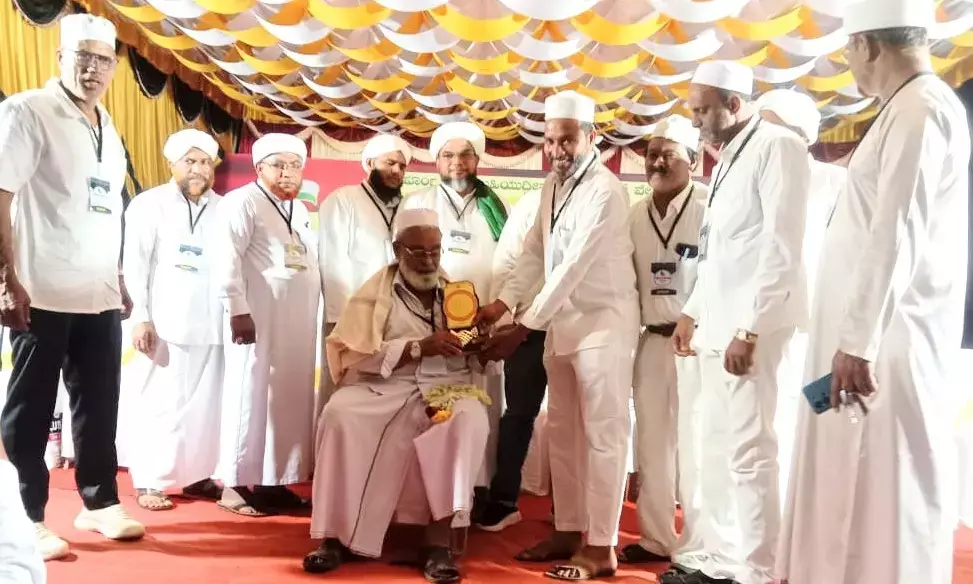 ಹಳೆಯಂಗಡಿ: ಅಬ್ದುಲ್‌ ರಝಾಕ್‌ ಮೂಡುತೋಟ ಸಾಗ್‌ ರಿಗೆ ವರ್ಷದ ಹಿರಿಯ ವ್ಯಕ್ತಿ ಪ್ರಶಸ್ತಿ ಪ್ರದಾನ