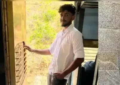 ಬೆಂಗಳೂರು: ಎದೆಗೆ ಗುಂಡು ಹಾರಿಸಿಕೊಂಡು ವಿದ್ಯಾರ್ಥಿ ಆತ್ಮಹತ್ಯೆ ಬೆಂಗಳೂರು: ಎದೆಗೆ ಗುಂಡು ಹಾರಿಸಿಕೊಂಡು ವಿದ್ಯಾರ್ಥಿ ಆತ್ಮಹತ್ಯೆ