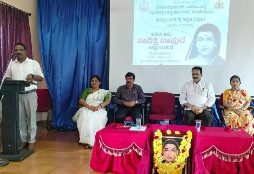 ಧೀಮಂತ ಚೇತನಗಳನ್ನು ನೆನೆದುಕೊಳ್ಳಬೇಕಾದುದು ನಮ್ಮ ಹೊಣೆ: ಮಂಜುನಾಥ್ ಗಿಳಿಯಾರು ಧೀಮಂತ ಚೇತನಗಳನ್ನು ನೆನೆದುಕೊಳ್ಳಬೇಕಾದುದು ನಮ್ಮ ಹೊಣೆ: ಮಂಜುನಾಥ್ ಗಿಳಿಯಾರು