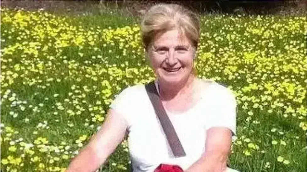 ಬ್ರಿಟನ್: `ಕಪಾಳ ಮೋಕ್ಷ ಚಿಕಿತ್ಸೆ ಸಂದರ್ಭ ಮಹಿಳೆ ಮೃತ್ಯು! ಬ್ರಿಟನ್: `ಕಪಾಳ ಮೋಕ್ಷ ಚಿಕಿತ್ಸೆ ಸಂದರ್ಭ ಮಹಿಳೆ ಮೃತ್ಯು!