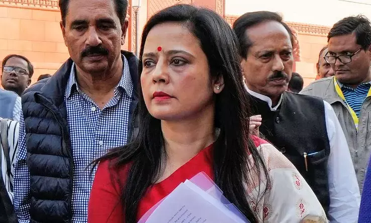 ಸರಕಾರಿ ಬಂಗಲೆಯಲ್ಲಿ ವಾಸ್ತವ್ಯ ಮುಂದುವರಿಕೆ ; ಭೂಅಸ್ತಿ ನಿರ್ದೇಶನಾಲಯದ ಮೊರೆ ಹೋಗಲು ಮಹುವಾಗೆ ದಿಲ್ಲಿ ಹೈಕೋರ್ಟ್ ಸೂಚನೆ