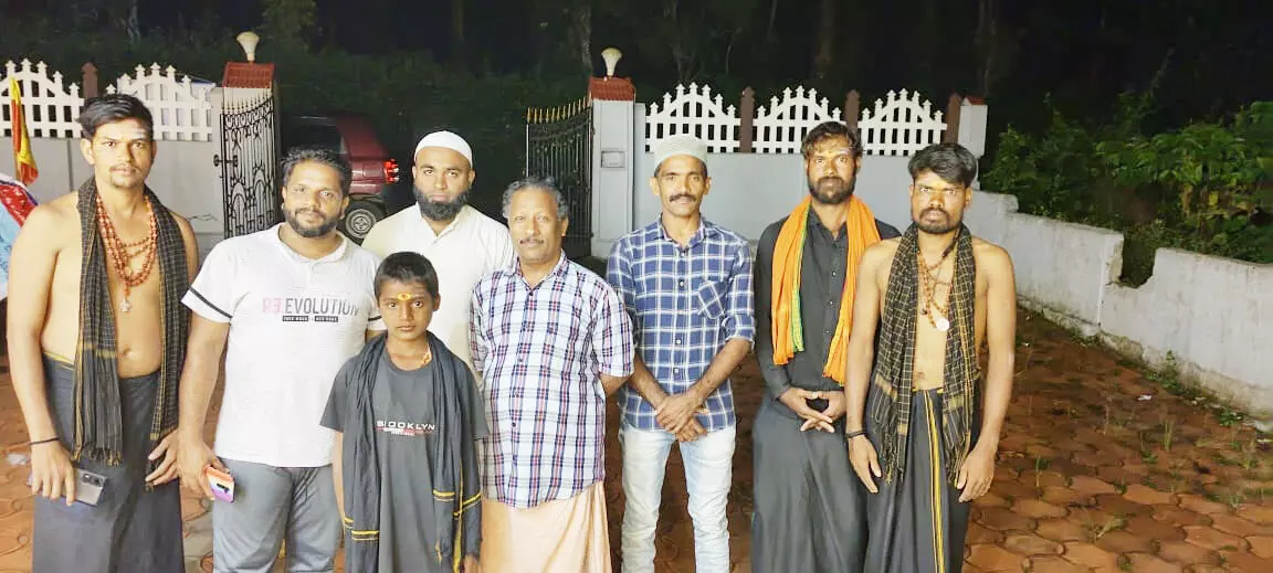 ಮಡಿಕೇರಿ: ಅಯ್ಯಪ್ಪ ವ್ರತಧಾರಿಗಳಿಗೆ ಮಸೀದಿಯಲ್ಲಿ ಆಸರೆ