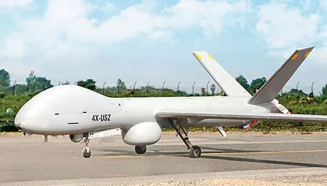 ನೌಕಾಪಡೆಗಾಗಿ ಅದಾನಿ ಸಂಸ್ಥೆ ನಿರ್ಮಿಸಿದ ಭಾರತದ ಪ್ರಥಮ ದೃಷ್ಠಿ 10 ಸ್ಟಾರ್‌ಲೈನರ್‌ ಡ್ರೋನ್‌ ಬಿಡುಗಡೆ