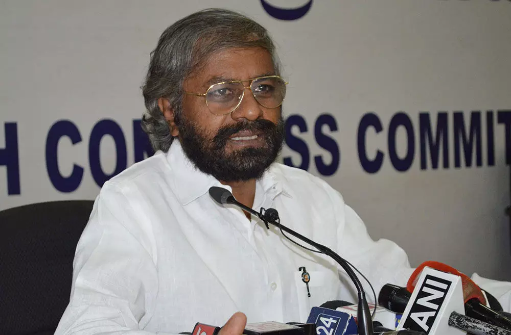 ‘ಅಕ್ರಮ ಮರ ಕಡಿತಲೆ ಪ್ರಕರಣ’ ಎಚ್‍ಡಿಕೆ ಸಮರ್ಥನೆ ದುರದೃಷ್ಟಕರ: ಸಚಿವ ಈಶ್ವರ್ ಖಂಡ್ರೆ