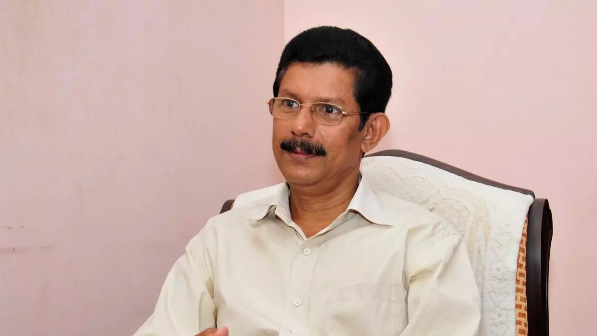 ಕೇರಳದಲ್ಲಿ ಪ್ರಾಧ್ಯಾಪಕನ ಕೈ ಕತ್ತರಿಸಿದ ಪ್ರಕರಣ; ತಲೆಮರೆಸಿಕೊಂಡಿದ್ದ ಮುಖ್ಯ ಆರೋಪಿಯ ಬಂಧನ ಕೇರಳದಲ್ಲಿ ಪ್ರಾಧ್ಯಾಪಕನ ಕೈ ಕತ್ತರಿಸಿದ ಪ್ರಕರಣ; ತಲೆಮರೆಸಿಕೊಂಡಿದ್ದ ಮುಖ್ಯ ಆರೋಪಿಯ ಬಂಧನ