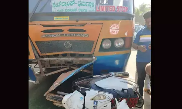 ದ್ವಿಚಕ್ರ ವಾಹನಕ್ಕೆ ಬಸ್‌ ಢಿಕ್ಕಿ:  ವಿದ್ಯಾರ್ಥಿನಿಗೆ ಗಂಭೀರ ಗಾಯ