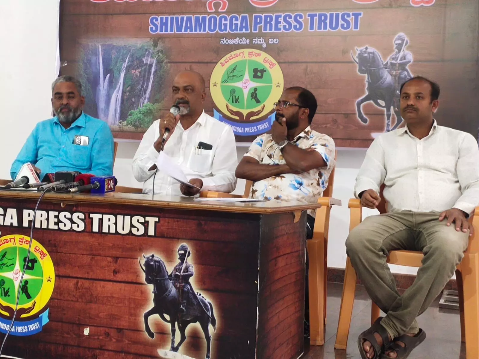 ಶಿವಮೊಗ್ಗ: ಕೆಎಫ್ಡಿ ಸೋಂಕಿಗೆ ಬಲಿಯಾದ ಯುವತಿಯ ಪ್ರಕರಣವನ್ನು ತನಿಖೆಗೆ ಒಳಪಡಿಸಿ: ಜನಜಾಗೃತಿ ಒಕ್ಕೂಟ ಶಿವಮೊಗ್ಗ: ಕೆಎಫ್ಡಿ ಸೋಂಕಿಗೆ ಬಲಿಯಾದ ಯುವತಿಯ ಪ್ರಕರಣವನ್ನು ತನಿಖೆಗೆ ಒಳಪಡಿಸಿ: ಜನಜಾಗೃತಿ ಒಕ್ಕೂಟ