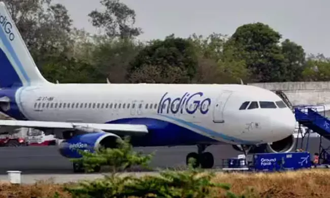 ಗುವಾಹಟಿಗೆ ತೆರಳುತ್ತಿದ್ದ ಇಂಡಿಗೋ ವಿಮಾನ ಢಾಕಾದಲ್ಲಿ ತುರ್ತು ಭೂಸ್ಪರ್ಶ