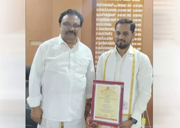 ಚಳ್ಳಕೆರೆ: ಜಗದೀಶ್ ಜಿ.ವಿ ಅವರಿಗೆ ಡಾಕ್ಟರೇಟ್‌ ಪದವಿ