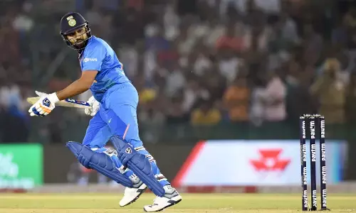 ಟ್ವೆಂಟಿ-20 ಕ್ರಿಕೆಟ್: ಎಂ.ಎಸ್.ಧೋನಿ ದಾಖಲೆ ಸರಿಗಟ್ಟಿದ ರೋಹಿತ್ ಶರ್ಮಾ