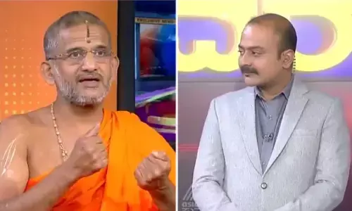 ಜಾತಿ ಆಧಾರಿತ ಬಹಿಷ್ಕಾರ ಸಮರ್ಥಿಸಿದ ಪೇಜಾವರ ಶ‍್ರೀ, ಟಿವಿ ನಿರೂಪಕ ಅಜಿತ್‌ ಹನುಮಕ್ಕನವರ್ ವಿರುದ್ಧ ದೂರು ದಾಖಲು