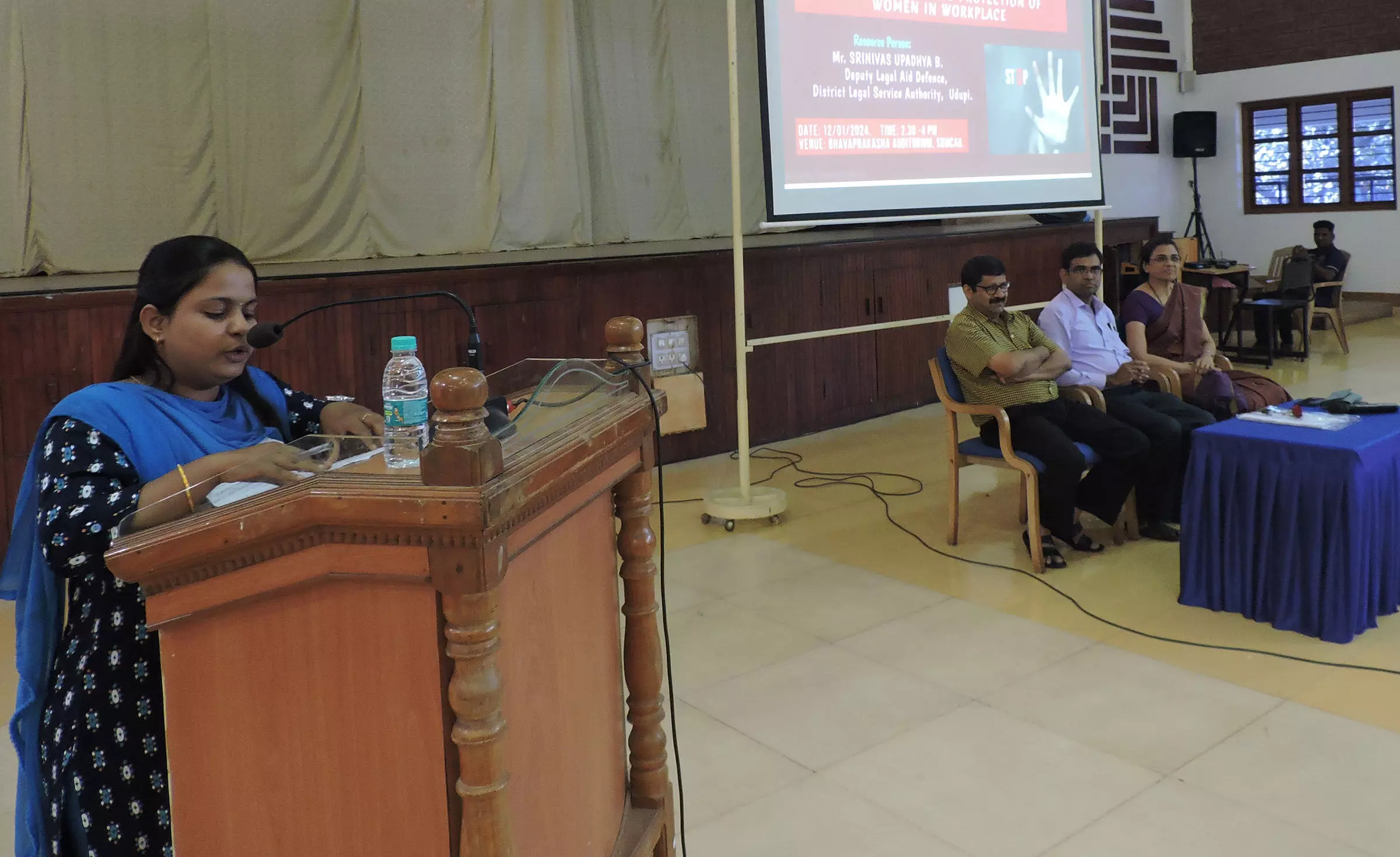 ಮಹಿಳೆಯರ ಸುರಕ್ಷತಾ ಕಾನೂನು ಕುರಿತ ಮಾಹಿತಿ ಕಾರ್ಯಾಗಾರ ಮಹಿಳೆಯರ ಸುರಕ್ಷತಾ ಕಾನೂನು ಕುರಿತ ಮಾಹಿತಿ ಕಾರ್ಯಾಗಾರ