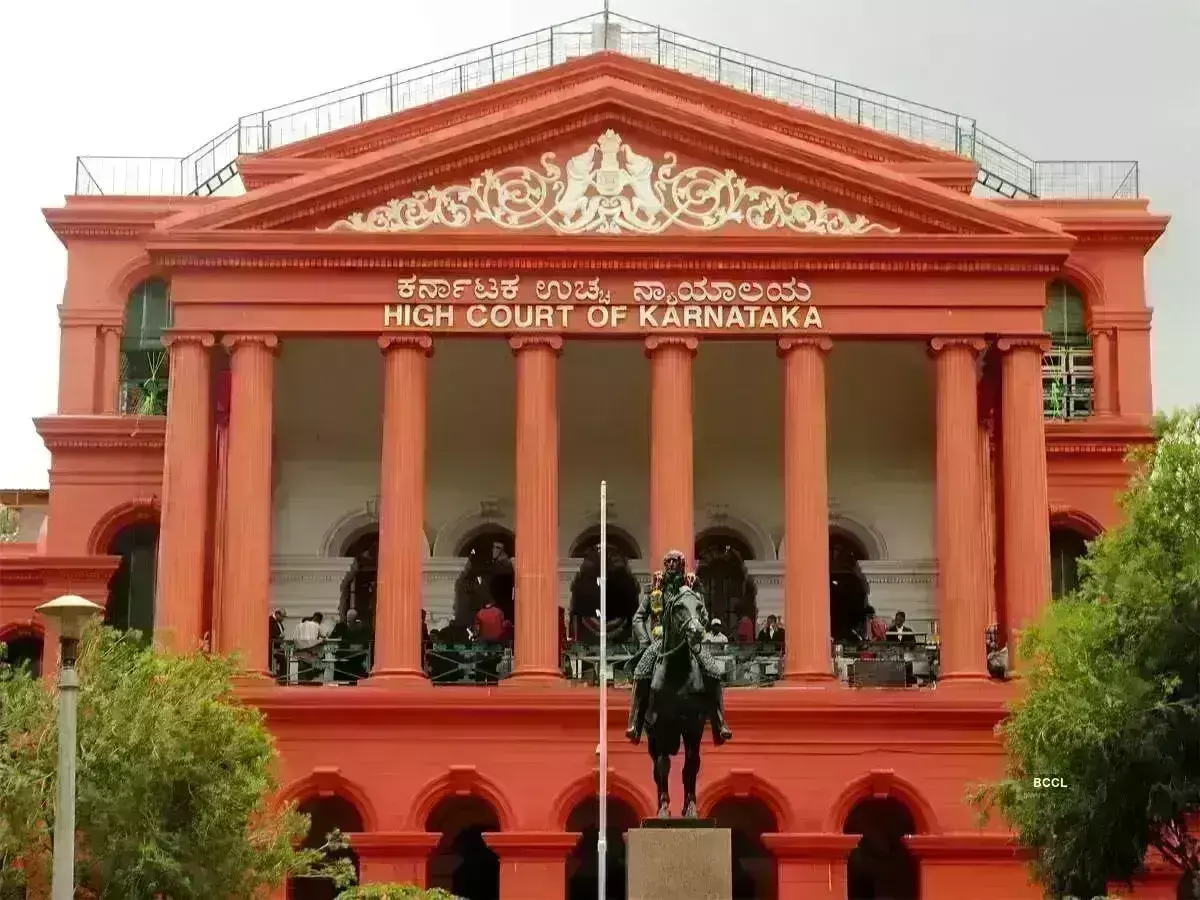 ಎಸ್ಸಿ, ಎಸ್ಟಿ ಹಾಸ್ಟೆಲ್‍ಗಳಲ್ಲಿ ಸಿಬ್ಬಂದಿ ಕೊರತೆ: ವರದಿ ಸಲ್ಲಿಕೆಗೆ ಹೈಕೋರ್ಟ್ ಸೂಚನೆ