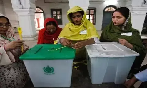 ಪಾಕ್: ಚುನಾವಣೆ ವಿಳಂಬಿಸುವ ನಿರ್ಣಯ ತಿರಸ್ಕರಿಸಿದ ಚುನಾವಣಾ ಆಯೋಗ