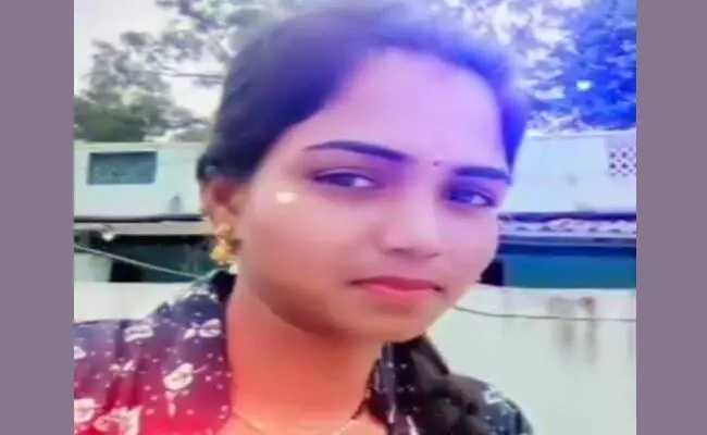 ಬಾಗೇಪಲ್ಲಿ| ಪತಿ ಕಿರುಕುಳ ಆರೋಪ: ಇಬ್ಬರು ಮಕ್ಕಳೊಂದಿಗೆ ಕೆರೆಗೆ ಹಾರಿ ಪತ್ನಿ ಆತ್ಮಹತ್ಯೆ