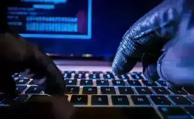 ಮಡಿಕೇರಿ| ರೂಂ ಬುಕ್ ಮಾಡುವ ನೆಪದಲ್ಲಿ 18 ಸಾವಿರ ರೂ. ವಂಚಿಸಿದ ಸೈಬರ್ ವಂಚಕರು