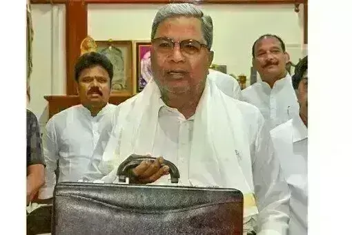 ನಾಳೆ(ಜ.20) ಬಜೆಟ್ ಪೂರ್ವಭಾವಿ ಚರ್ಚೆ ನಡೆಸಲಿರುವ ಸಿಎಂ ಸಿದ್ದರಾಮಯ್ಯ ನಾಳೆ(ಜ.20) ಬಜೆಟ್ ಪೂರ್ವಭಾವಿ ಚರ್ಚೆ ನಡೆಸಲಿರುವ ಸಿಎಂ ಸಿದ್ದರಾಮಯ್ಯ