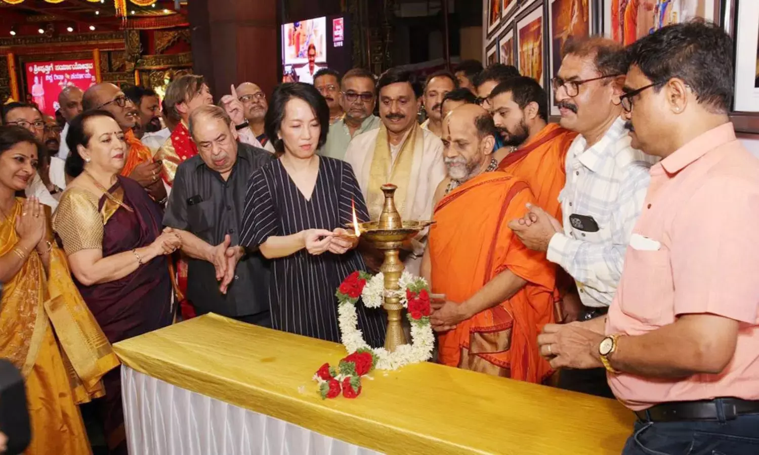 ಪುತ್ತಿಗೆ ಶ್ರೀಗಳ ಕುರಿತ ‘ಸಪ್ತಸಾಗರದಾಚೆ’ ಛಾಯಾಚಿತ್ರ ಪ್ರದರ್ಶನ ಉದ್ಘಾಟನೆ