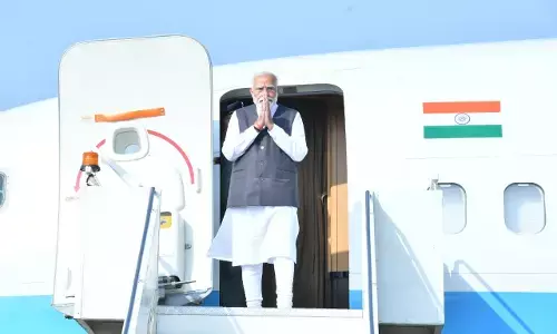 ಕಲಬುರಗಿ ವಿಮಾನ ನಿಲ್ದಾಣದಲ್ಲಿ ಬಂದಿಳಿದ ಪ್ರಧಾನಿ ನರೇಂದ್ರ ಮೋದಿ