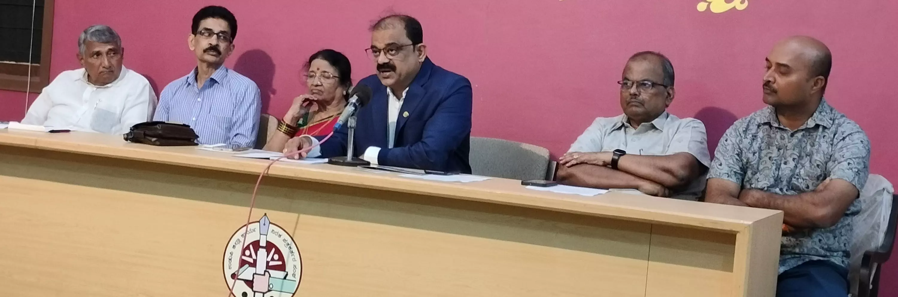 ಲಯನ್ಸ್ ಸಂಸ್ಥೆಯಿಂದ ಹಾಜಿ ಅಬ್ದುಲ್ಲಾ ಆಸ್ಪತ್ರೆಗೆ ಸೌಲಭ್ಯಗಳ ಕೊಡುಗೆ ಲಯನ್ಸ್ ಸಂಸ್ಥೆಯಿಂದ ಹಾಜಿ ಅಬ್ದುಲ್ಲಾ ಆಸ್ಪತ್ರೆಗೆ ಸೌಲಭ್ಯಗಳ ಕೊಡುಗೆ