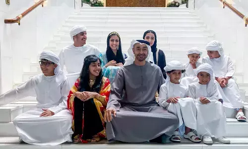 ವಿಶ್ವದ ಅತ್ಯಂತ ಶ್ರೀಮಂತ ಕುಟುಂಬದ ಬಳಿ ಏನೇನಿದೆ? ಸ್ವಾರಸ್ಯಕರ ಮಾಹಿತಿ...