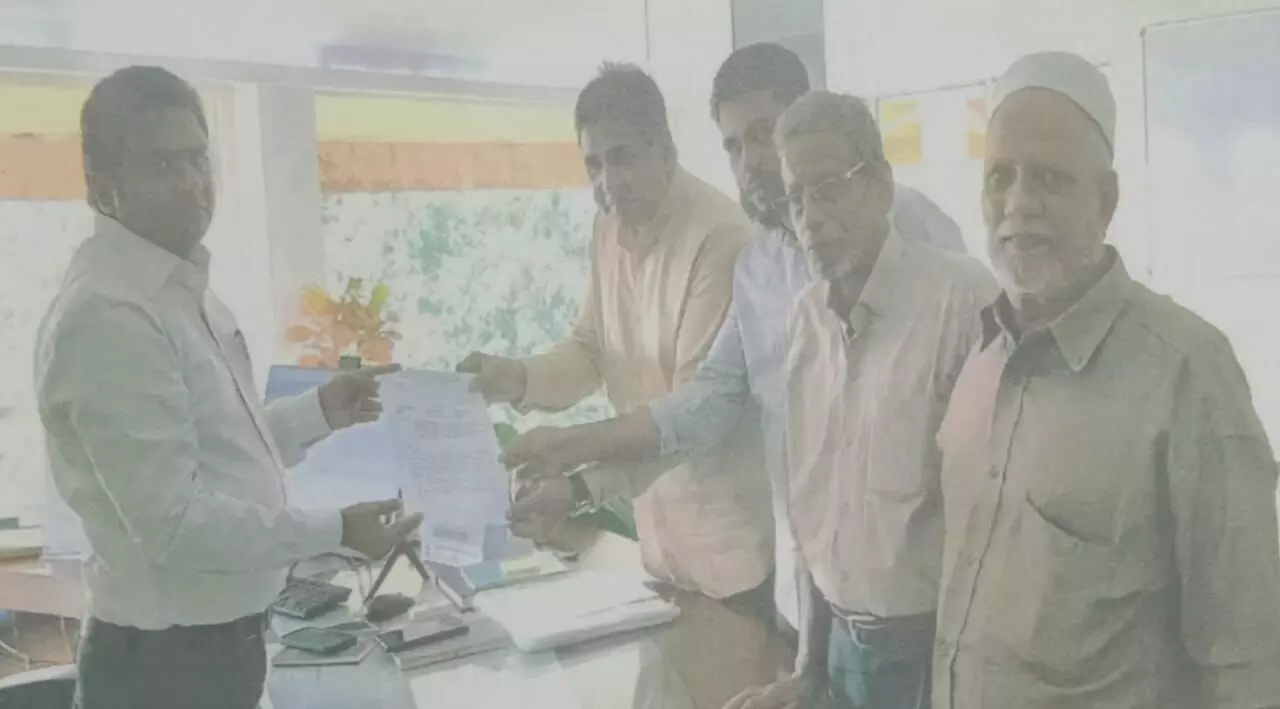 ಸಂವಿಧಾನ ವಿರೋಧಿ ಹೇಳಿಕೆಗೆ ಕಡಿವಾಣ ಹಾಕಲು ಲೀಗ್ ಮನವಿ ಸಂವಿಧಾನ ವಿರೋಧಿ ಹೇಳಿಕೆಗೆ ಕಡಿವಾಣ ಹಾಕಲು ಲೀಗ್ ಮನವಿ