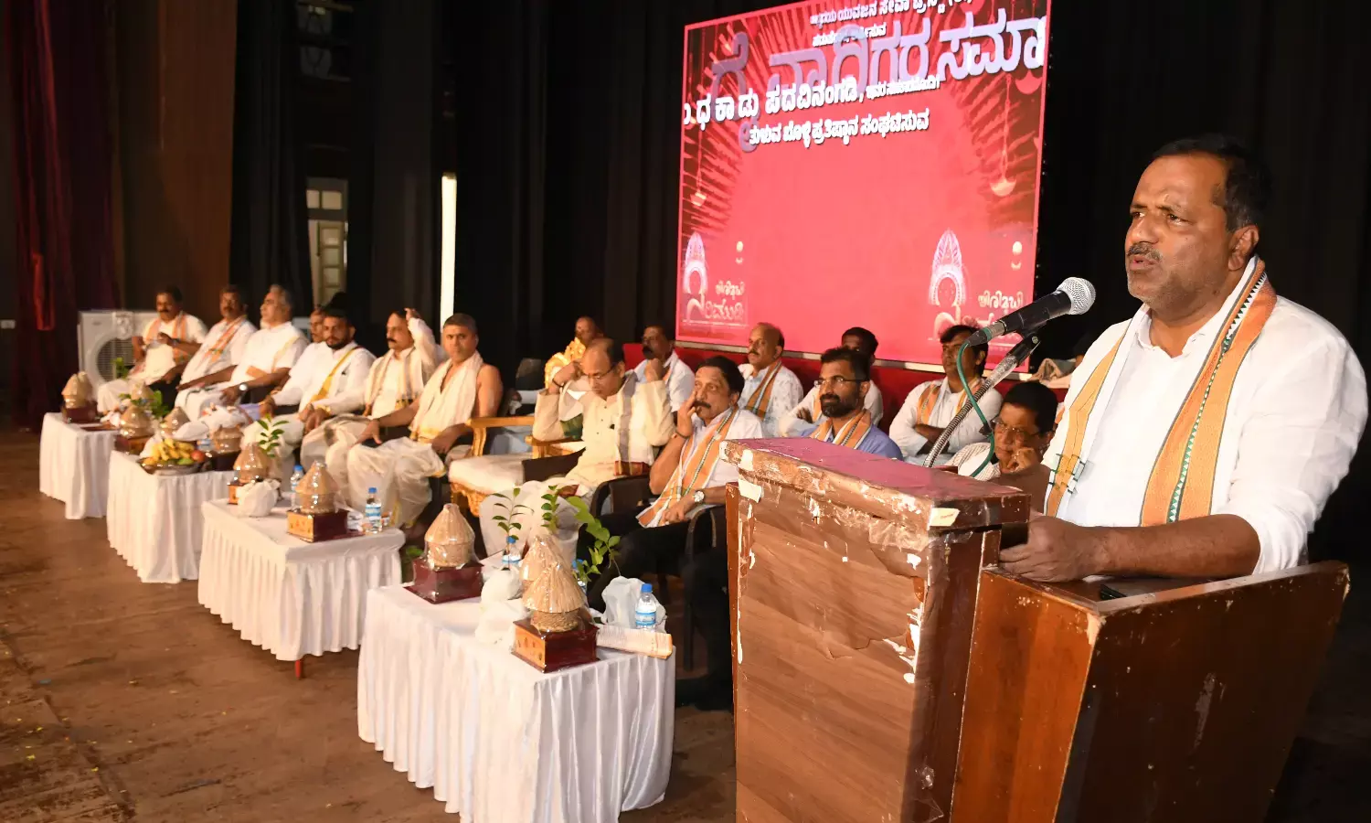 ಪಂಬದ ಸಮುದಾಯದ ಅಧ್ಯಯನಕ್ಕೆ ‘ಪೀಠ’ದ ಅಗತ್ಯವಿದೆ: ಯು.ಟಿ. ಖಾದರ್