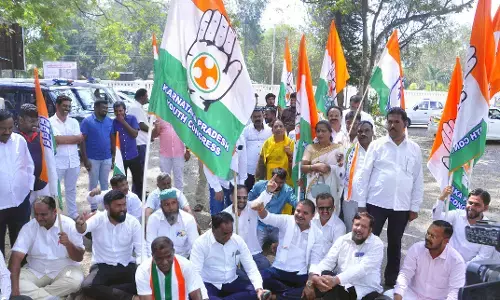 ಹಾಸನ: ರಾಹುಲ್ ಗಾಂಧಿ ಮೇಲೆ ದಾಳಿ ಯತ್ನ ಖಂಡಿಸಿ ಕಾಂಗ್ರೆಸ್ ಪ್ರತಿಭಟನೆ