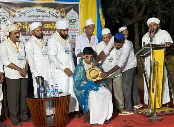 ಹೆತ್ತವರಿಗೆ ಮಕ್ಕಳಲ್ಲಿ ಸ್ನೇಹ, ಪ್ರೀತಿ ಇರಲಿ: ಅಬ್ದುಲ್ ಜಬ್ಬಾರ್ ಸಖಾಫಿ ಪಾತೂರು ಹೆತ್ತವರಿಗೆ ಮಕ್ಕಳಲ್ಲಿ ಸ್ನೇಹ, ಪ್ರೀತಿ ಇರಲಿ: ಅಬ್ದುಲ್ ಜಬ್ಬಾರ್ ಸಖಾಫಿ ಪಾತೂರು