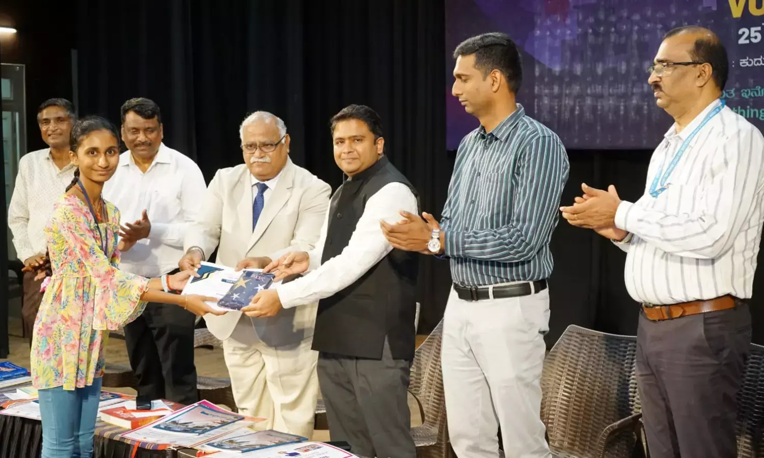 ಪ್ರಜಾಪ್ರಭುತ್ವದ ಯಶಸ್ಸಿಗೆ ಯೋಚಿಸಿ ಮತದಾನ ಮಾಡಿ:  ರವೀಂದ್ರ ಎಂ. ಜೋಶಿ