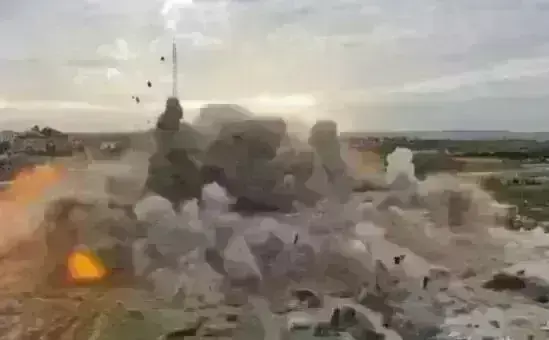 ಗಾಝಾ ಮೇಲೆ ಇಸ್ರೇಲ್ ಬಾಂಬ್ ದಾಳಿ ; 30ಕ್ಕೂ ಅಧಿಕ ಸಾವು