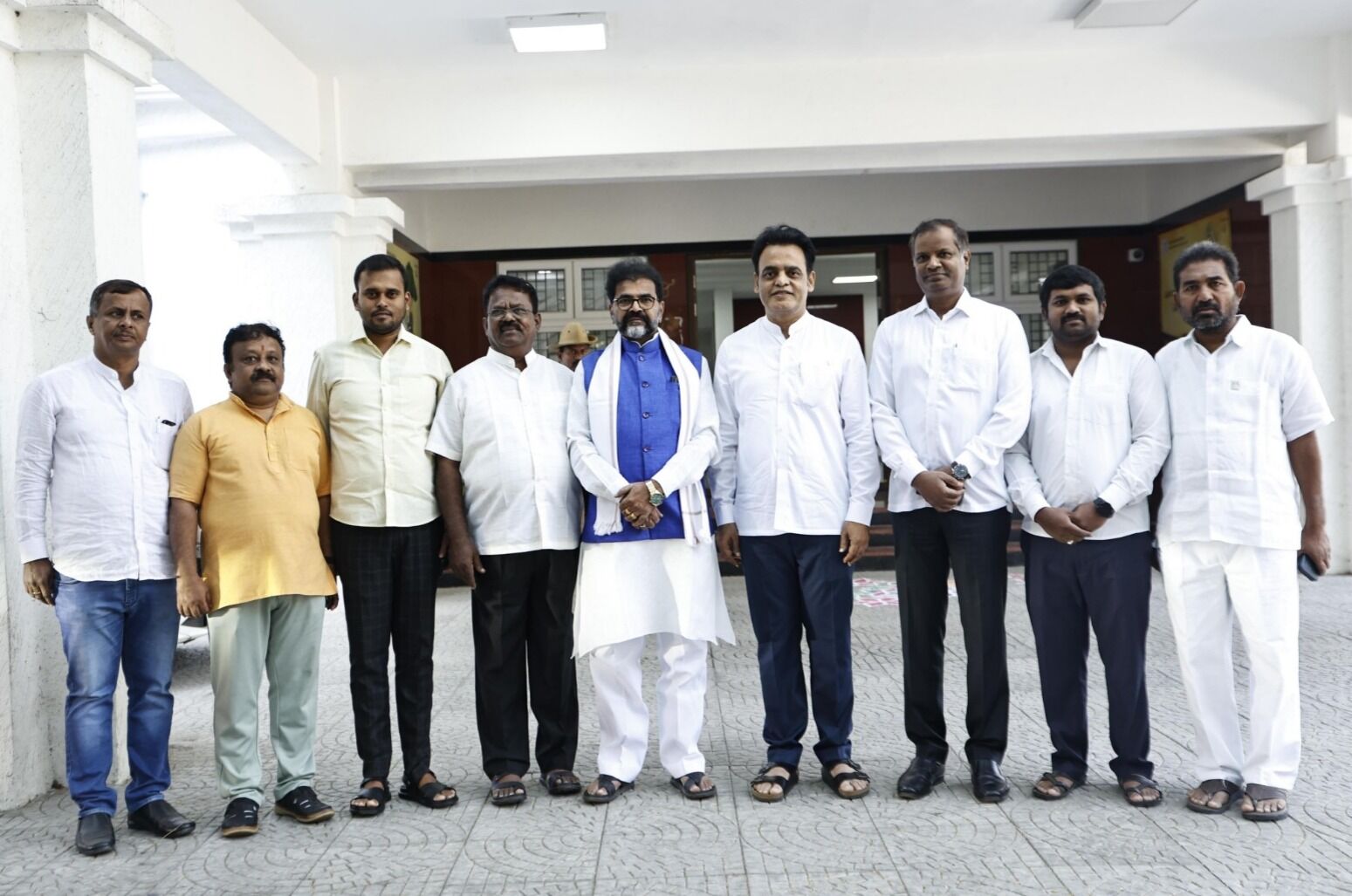 ರಾಜ್ಯ ಬಜೆಟ್ ಮಂಡನೆ ಮುಂದೂಡಲು ಬಿಜೆಪಿ ಒತ್ತಾಯ