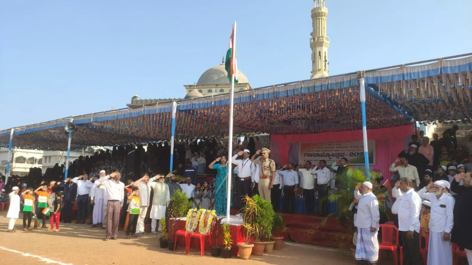 ಸಂವಿಧಾನ ನಮಗೆ ಹಕ್ಕುಗಳ ಜೊತೆಗೆ ಕರ್ತವ್ಯವನ್ನೂ ತಿಳಿಸುತ್ತದೆ: ಡಾ.ನಯನಾ ಸಂವಿಧಾನ ನಮಗೆ ಹಕ್ಕುಗಳ ಜೊತೆಗೆ ಕರ್ತವ್ಯವನ್ನೂ ತಿಳಿಸುತ್ತದೆ: ಡಾ.ನಯನಾ