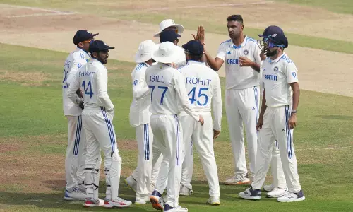 ಇಂಗ್ಲೆಂಡ್ ವಿರುದ್ಧ ಪ್ರಥಮ ಟೆಸ್ಟ್: ಭಾರತಕ್ಕೆ ಮೊದಲ ಇನ್ನಿಂಗ್ಸ್ ‌ನಲ್ಲಿ 190 ರನ್ ಗಳ ಮುನ್ನಡೆ