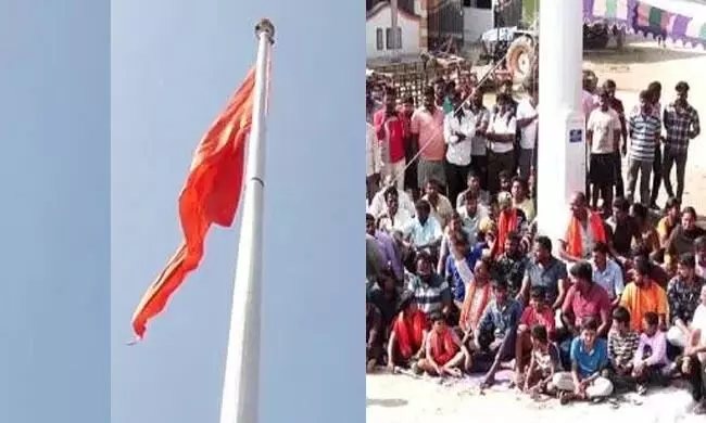 ಮಂಡ್ಯ: ಕೆರಗೋಡು ಗ್ರಾಮ ಪಂಚಾಯಿತಿ ಪರವಾನಿಗೆ ಉಲ್ಲಂಘನೆ ಮಾಡಿ ಹಾರಿಸಲಾಗಿದ್ದ  ಧ್ವಜ ತೆರವು ಮಾಡಿದ ಜಿಲ್ಲಾಡಳಿತ