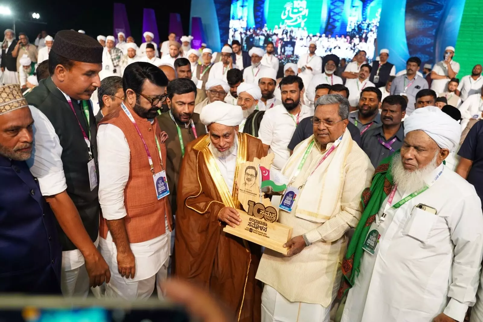 ನಾವು ನಮ್ಮ ಧರ್ಮ ಅನುಸರಿಸಿ, ಅನ್ಯ ಧರ್ಮವನ್ನು ಗೌರವಿಸಬೇಕು : ಸಿಎಂ ಸಿದ್ದರಾಮಯ್ಯ