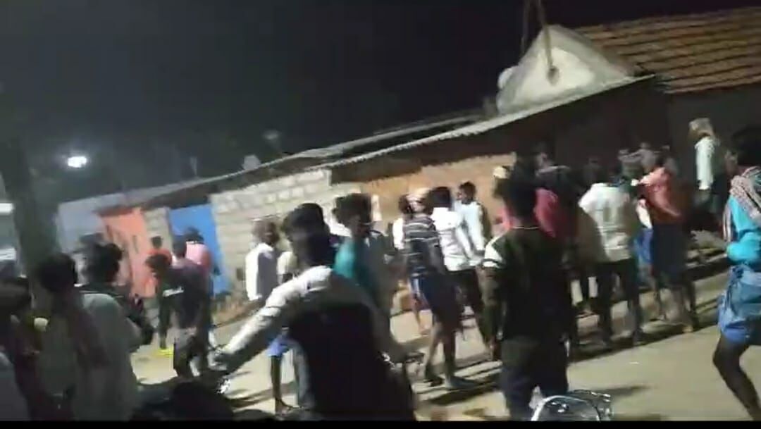 ನಂಜನಗೂಡು | ರಸ್ತೆಗೆ ಅಂಬೇಡ್ಕರ್ ಹೆಸರಿಡುವ ವಿಚಾರದಲ್ಲಿ 2 ಸಮುದಾಯಗಳ ನಡುವೆ ಘರ್ಷಣೆ: 30ಕ್ಕೂ ಅಧಿಕ ಮಂದಿಗೆ ಗಾಯ