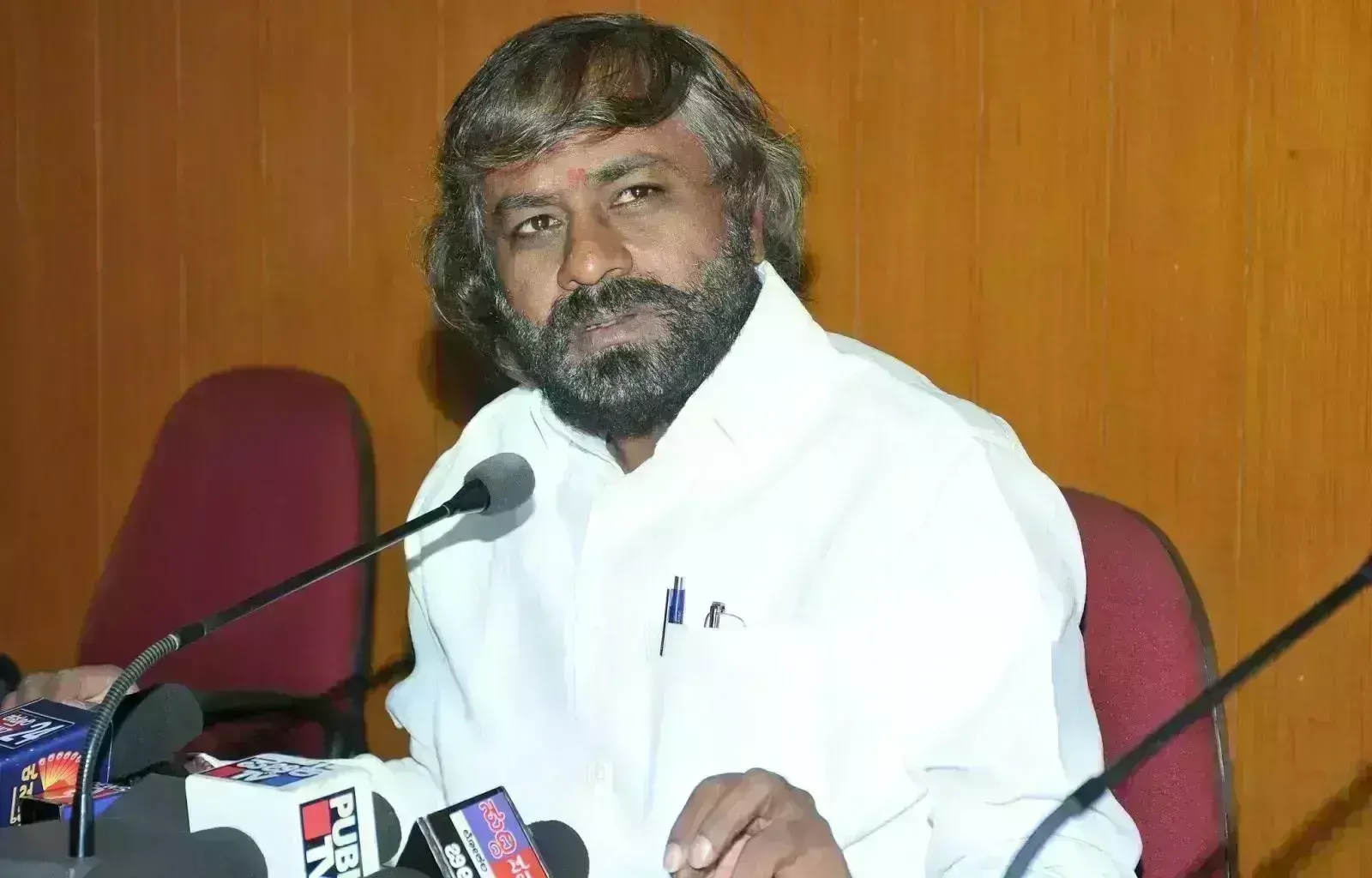 ಬೆಂಕಿ ಪತ್ತೆಗೆ ದೂರಸಂವೇದಿ ತಂತ್ರಜ್ಞಾನದ ಬಳಕೆ; ಕಾಡ್ಗಿಚ್ಚು ನಿಗ್ರಹಕ್ಕೆ ಕಟ್ಟೆಚ್ಚರ ವಹಿಸಲು‌ ಸಚಿವ ಈಶ್ವರ್ ಖಂಡ್ರೆ ಸೂಚನೆ