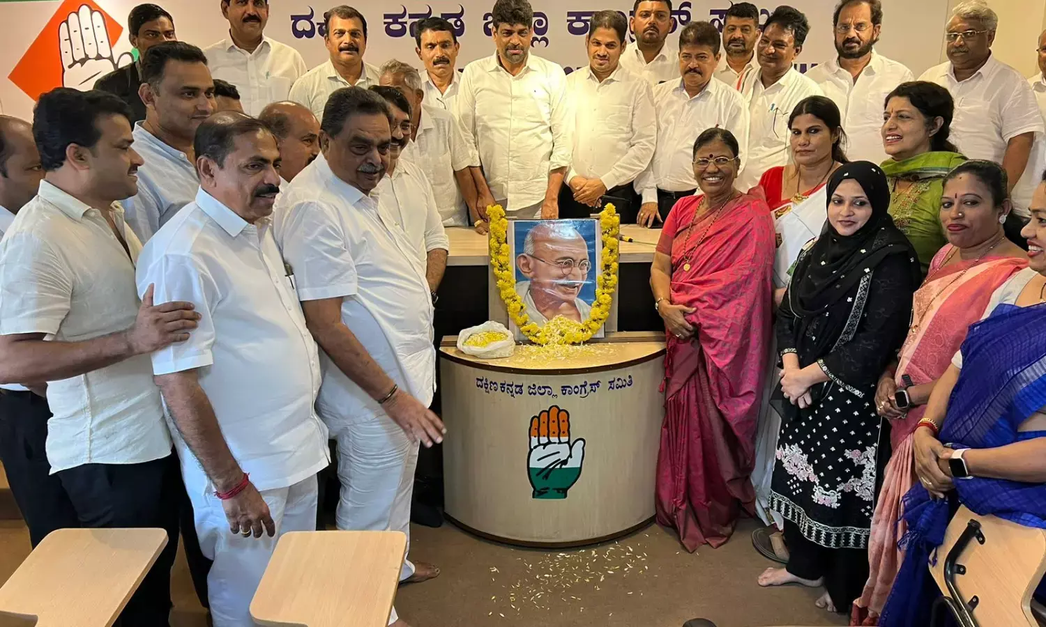 ಗಾಂಧೀಜಿ ಆದರ್ಶ,ಮೌಲ್ಯಗಳನ್ನು ಪಸರಿಸಬೇಕಾಗಿದೆ: ರಮಾನಾಥ ರೈ