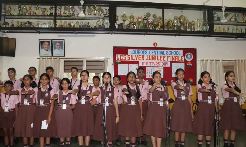 ಲೂರ್ಡ್ಸ್ ಸೆಂಟ್ರಲ್ ಸ್ಕೂಲ್‌ನಲ್ಲಿ ‘ಹುತಾತ್ಮರ ದಿನಾಚರಣೆ’