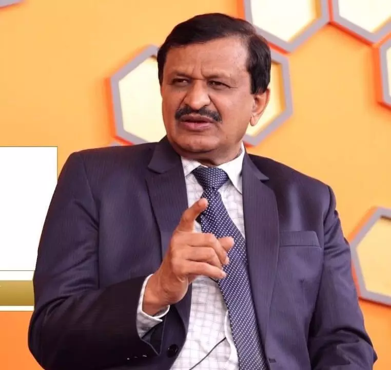 ಬೆಂಗಳೂರು : ಹೃದ್ರೋಗ ತಜ್ಞ ಮಂಜುನಾಥ್ ಅವರಿಗೆ ಬೀಳ್ಕೊಡುಗೆ ಬೆಂಗಳೂರು : ಹೃದ್ರೋಗ ತಜ್ಞ ಮಂಜುನಾಥ್ ಅವರಿಗೆ ಬೀಳ್ಕೊಡುಗೆ