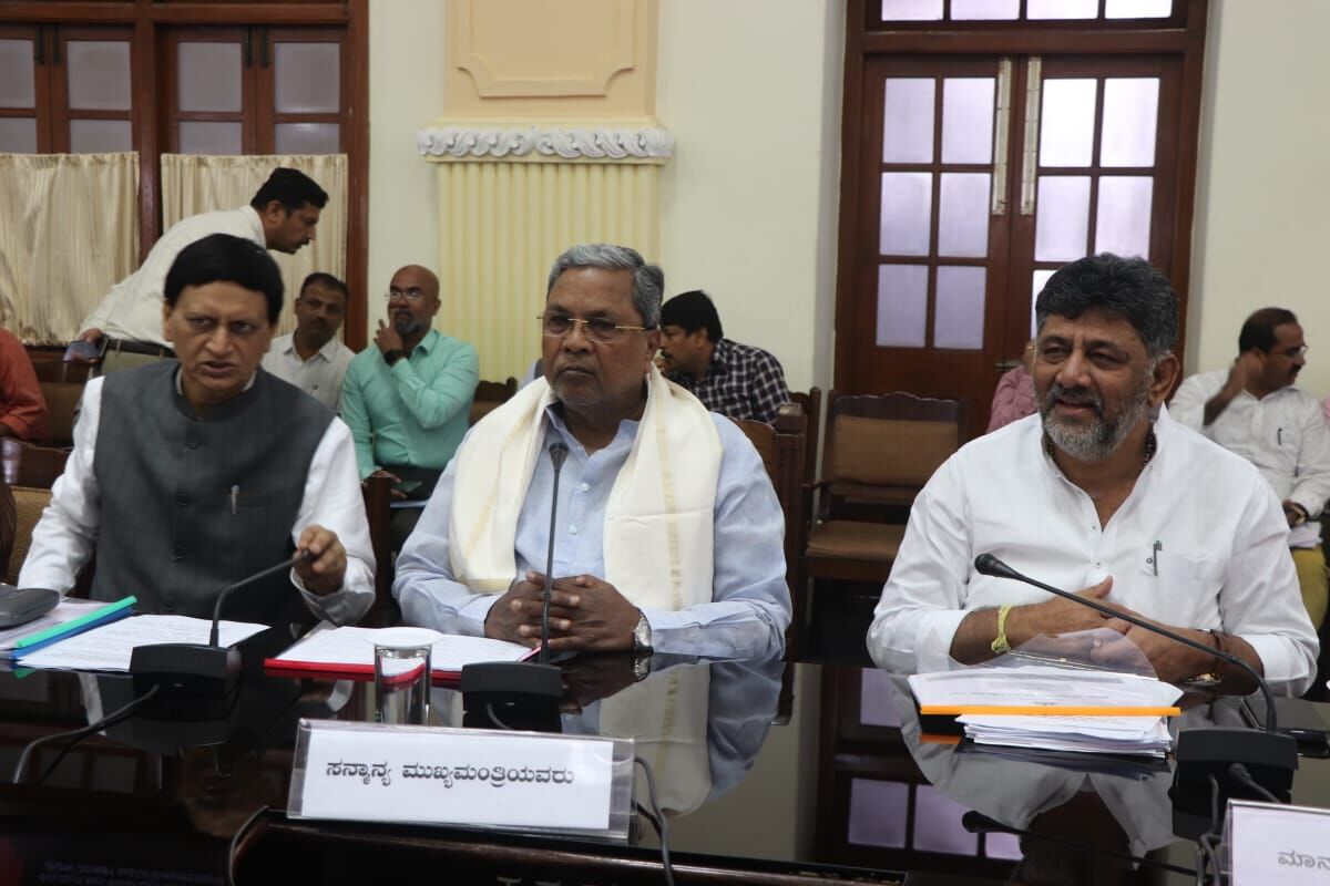 ನಮ್ಮ ಸರಕಾರದಲ್ಲಿ ಅಧಿಕಾರಿಗಳು ಜಾತ್ಯತೀತತೆ, ಸಂವಿಧಾನಕ್ಕೆ ಬದ್ಧರಾಗಿರಬೇಕು : ಸಿಎಂ ಸಿದ್ದರಾಮಯ್ಯ