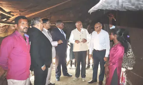 ಮಡಿಕೇರಿ | ಬಾಳುಗೋಡು ಹಾಡಿಗೆ ಮಾನವ ಹಕ್ಕು ಆಯೋಗದ ಭೇಟಿ : ಹಾಡಿ ಜನರೊಂದಿಗೆ ಸಂವಾದ