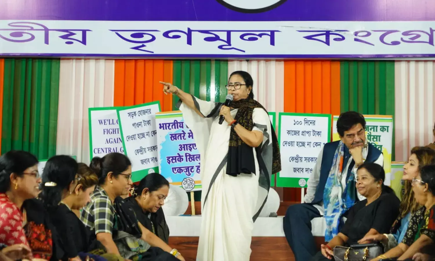 ಕಾಂಗ್ರೆಸ್ ಗೆ ಕನಿಷ್ಠ 40 ಸ್ಥಾನ ಗೆಲ್ಲಲು ಸಾಧ್ಯವೇ?: ಮಮತಾ ಬ್ಯಾನರ್ಜಿ